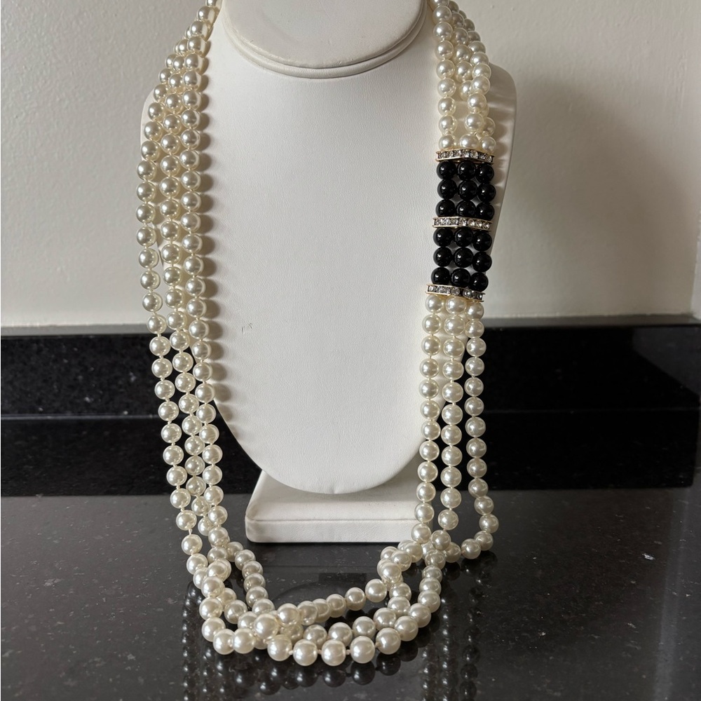 Elegant Pearl and Black Bead Necklace